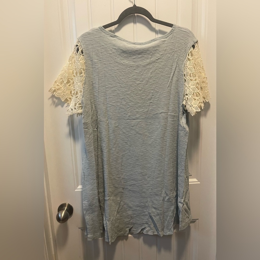 Hayden 
Women’s top
NWT
Size XL - Picture 2 of 2